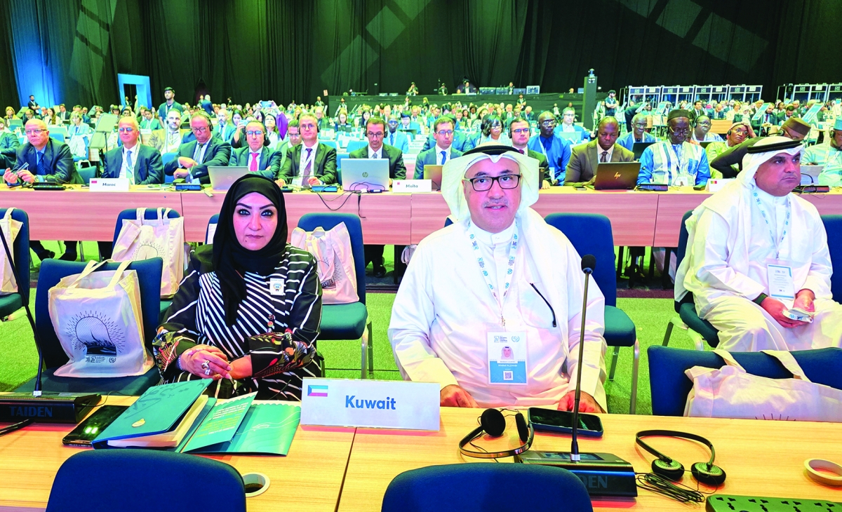 


البلوشي والزعابي لدى المشاركة في مؤتمر الاتحاد البريدي العالمي 