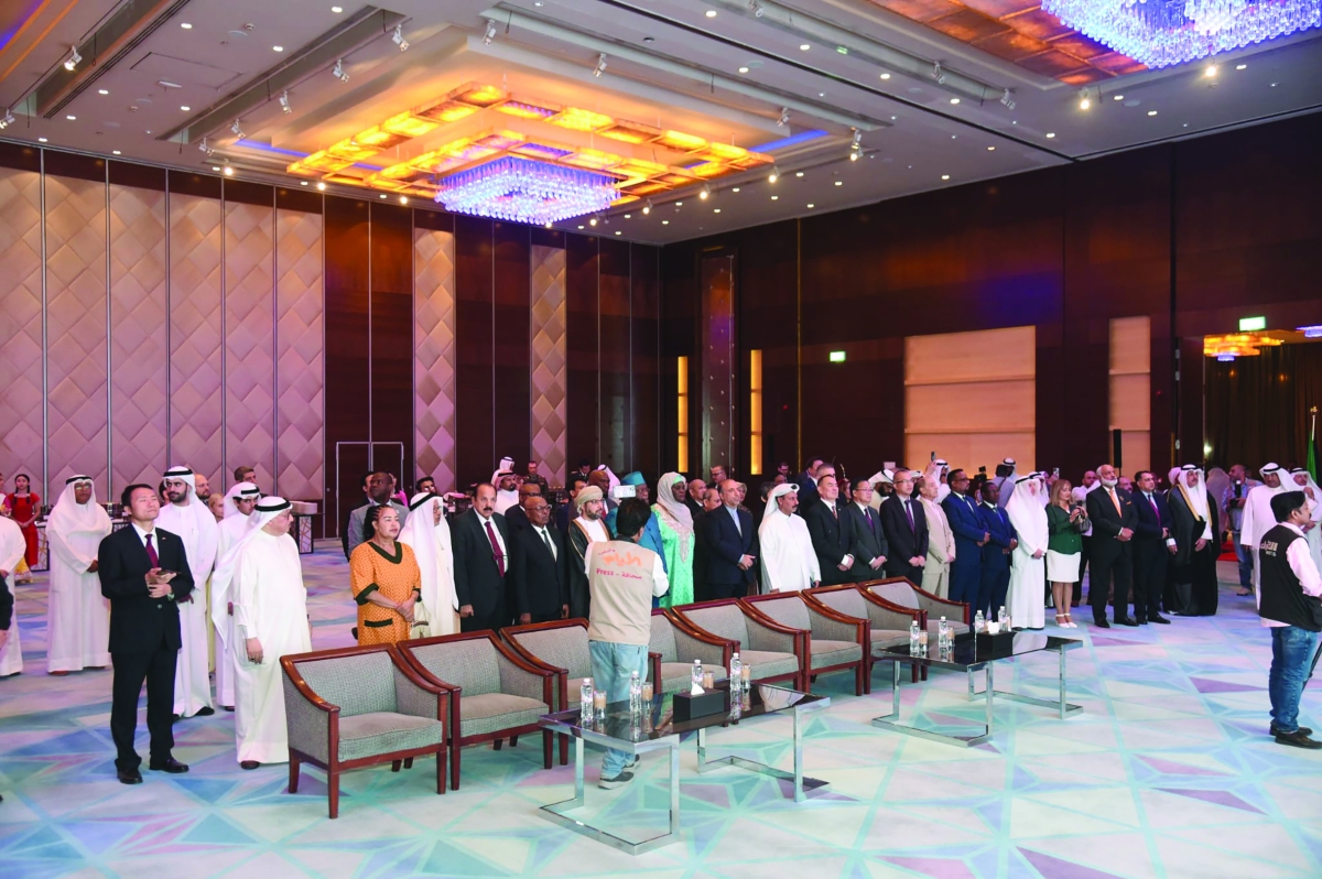 حضور دبلوماسي 