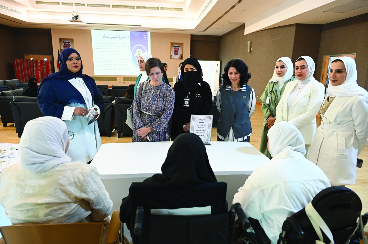 


 ريم السالم خلال الجولة  