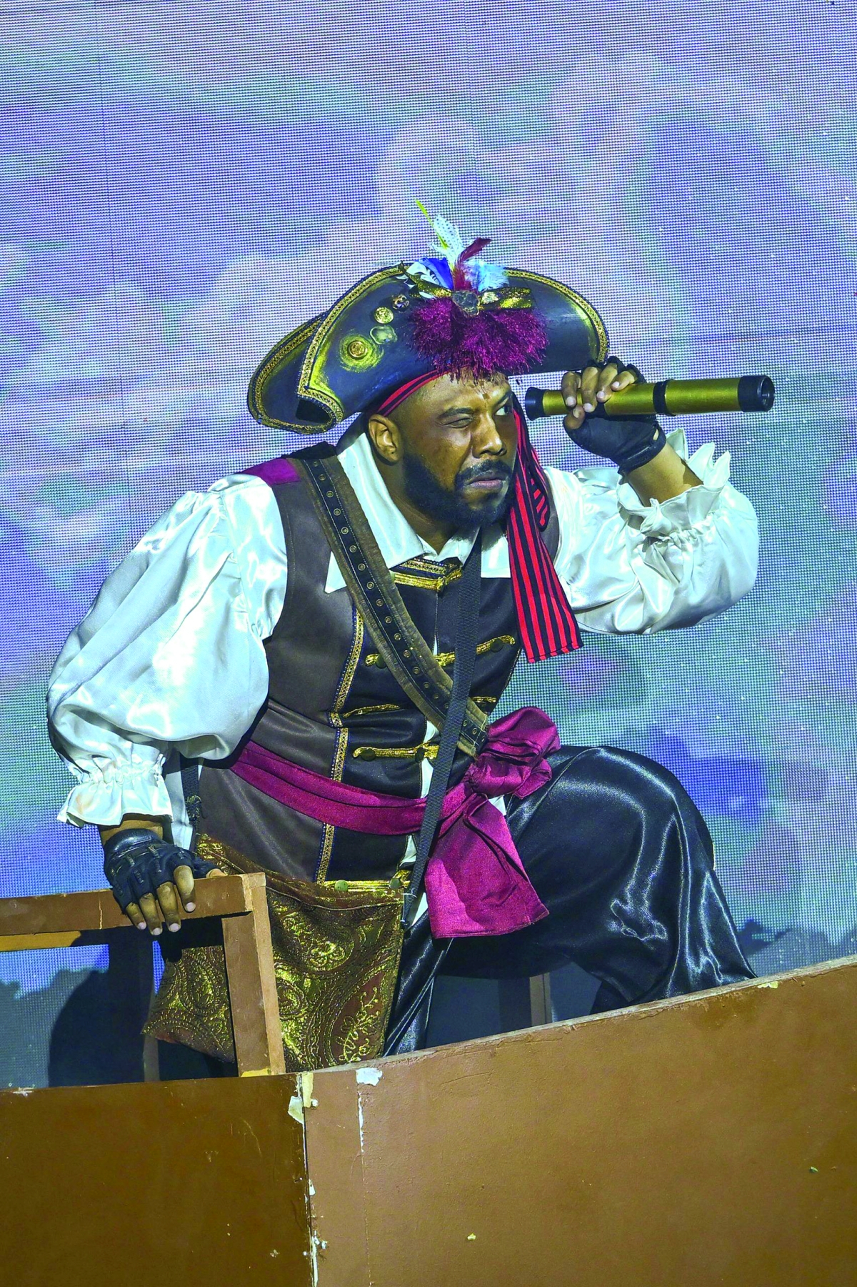 الصياد «بروباك» يرصد دببة الباندا