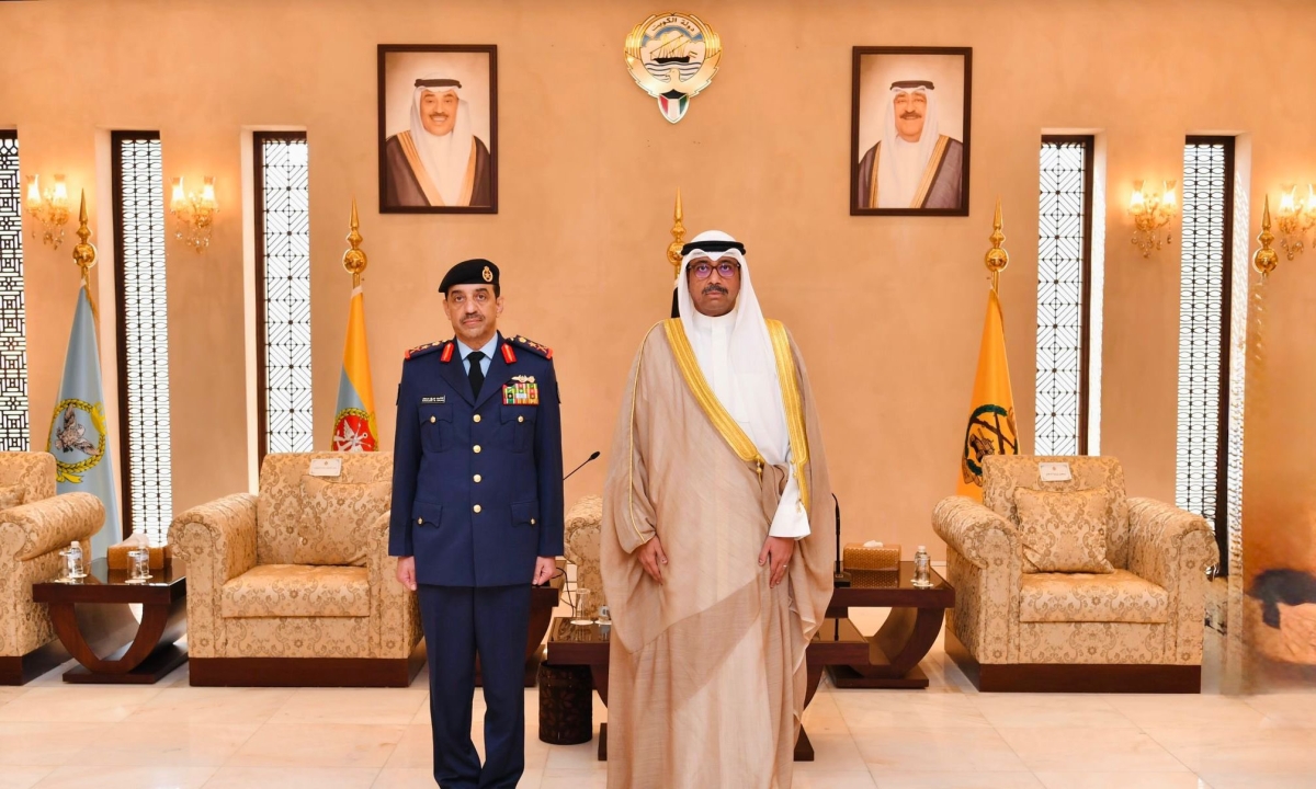 وزير الدفاع ورئيس الأركان