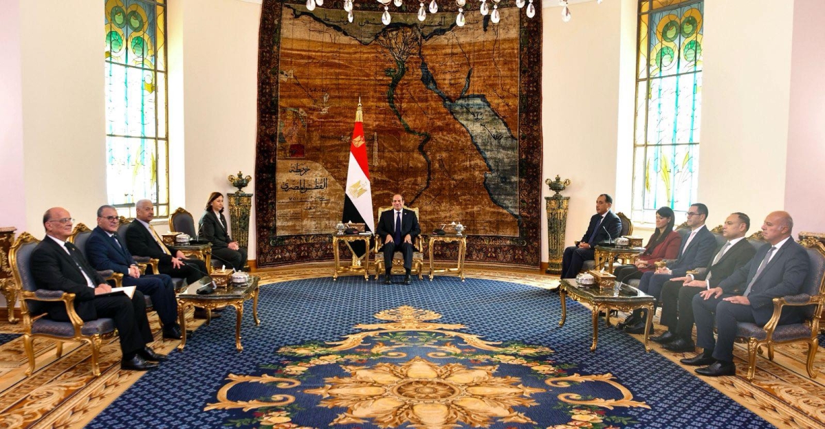 السيسي مستقبلاً الزعفراني في القاهرة