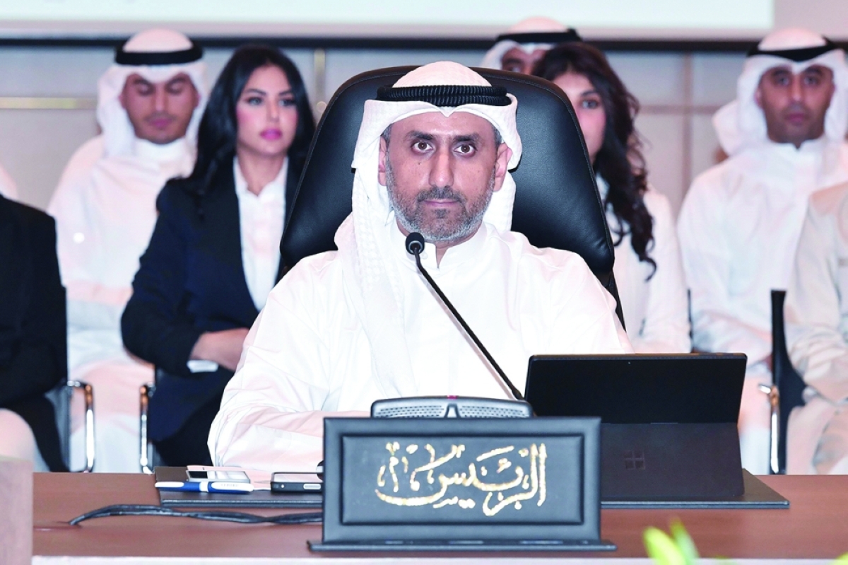 مدير «خفر السواحل» مبارك اليوسف مترئساً الاجتماع