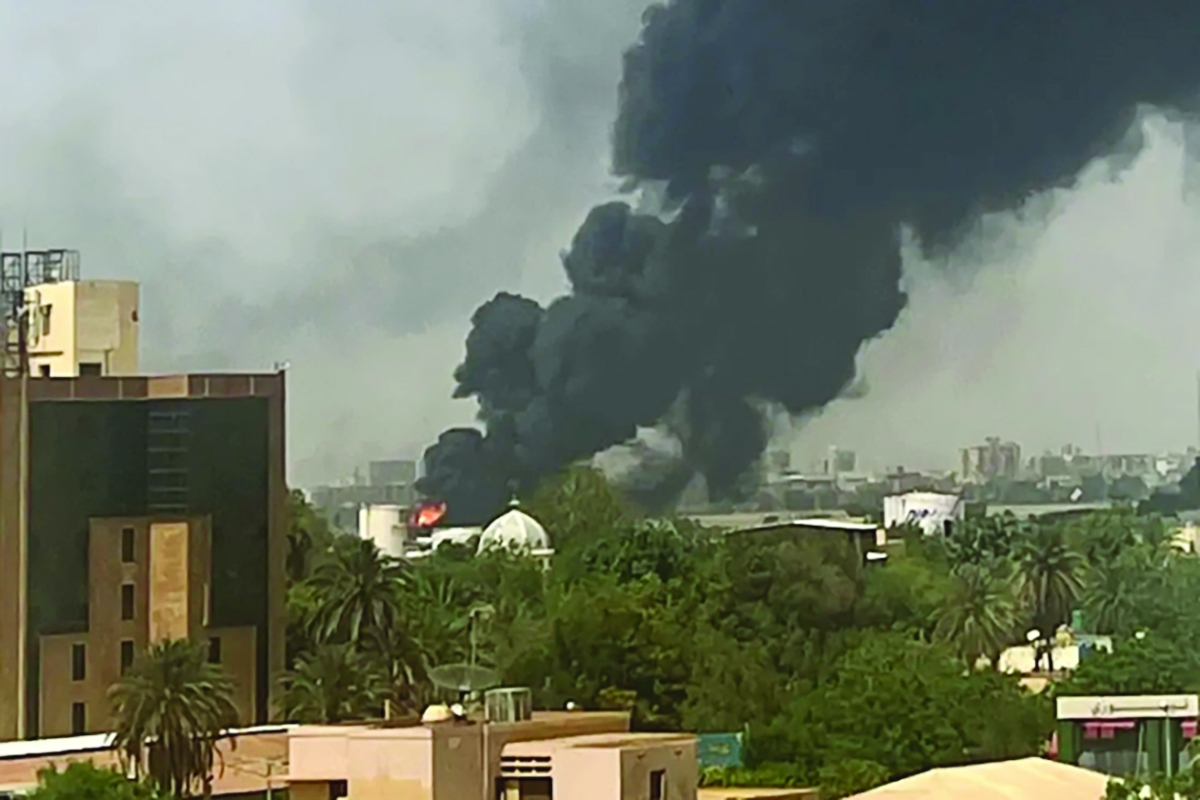 دخان المعارك في السودان (أرشيفية)