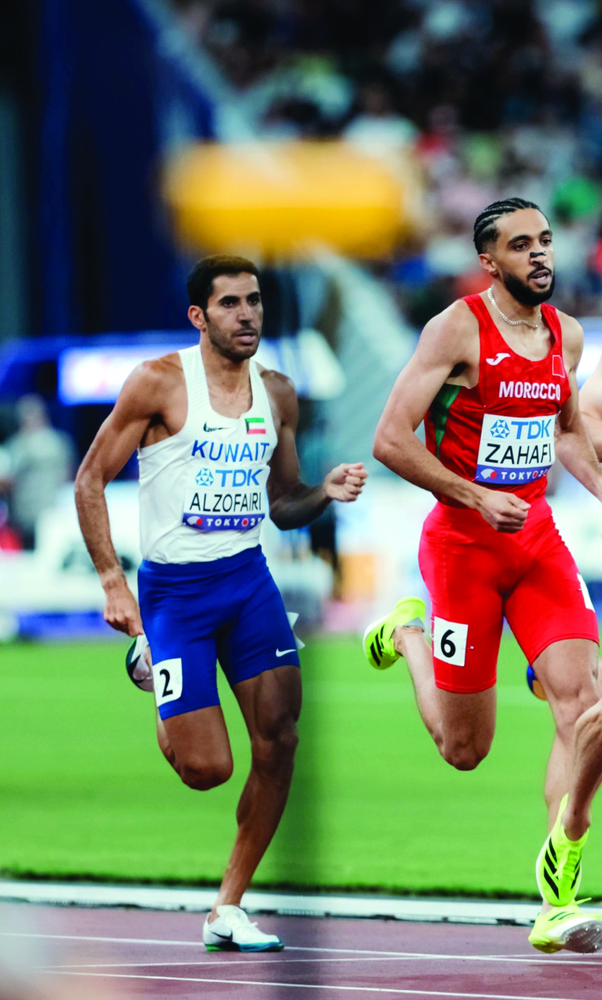 


إبراهيم الظفيري خلال السباق 