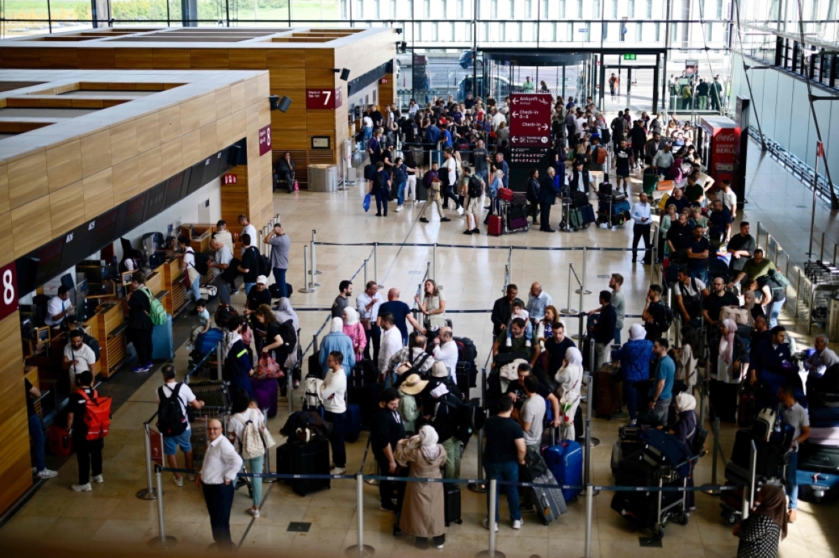 ازدحام في مطار ألماني جراء العطل الفني 