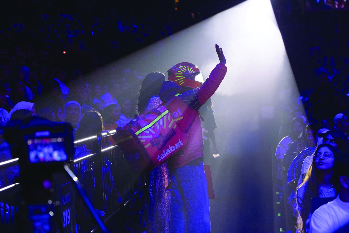 


مشاركة سائق «طلبات» خلال العرض 