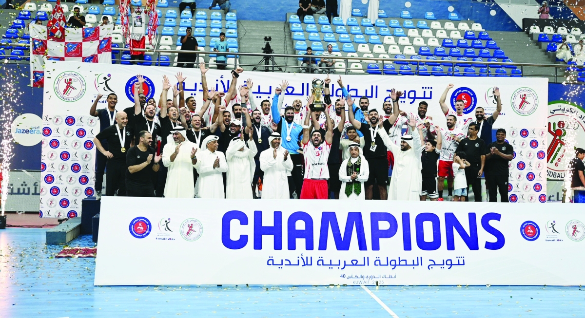 فريق الكويت على منصة التتويج (تصوير نايف العقلة) 