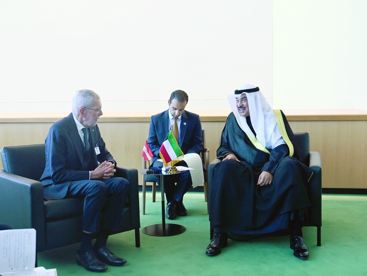 


جانب من لقاء ممثل الأمير ورئيس النمسا 