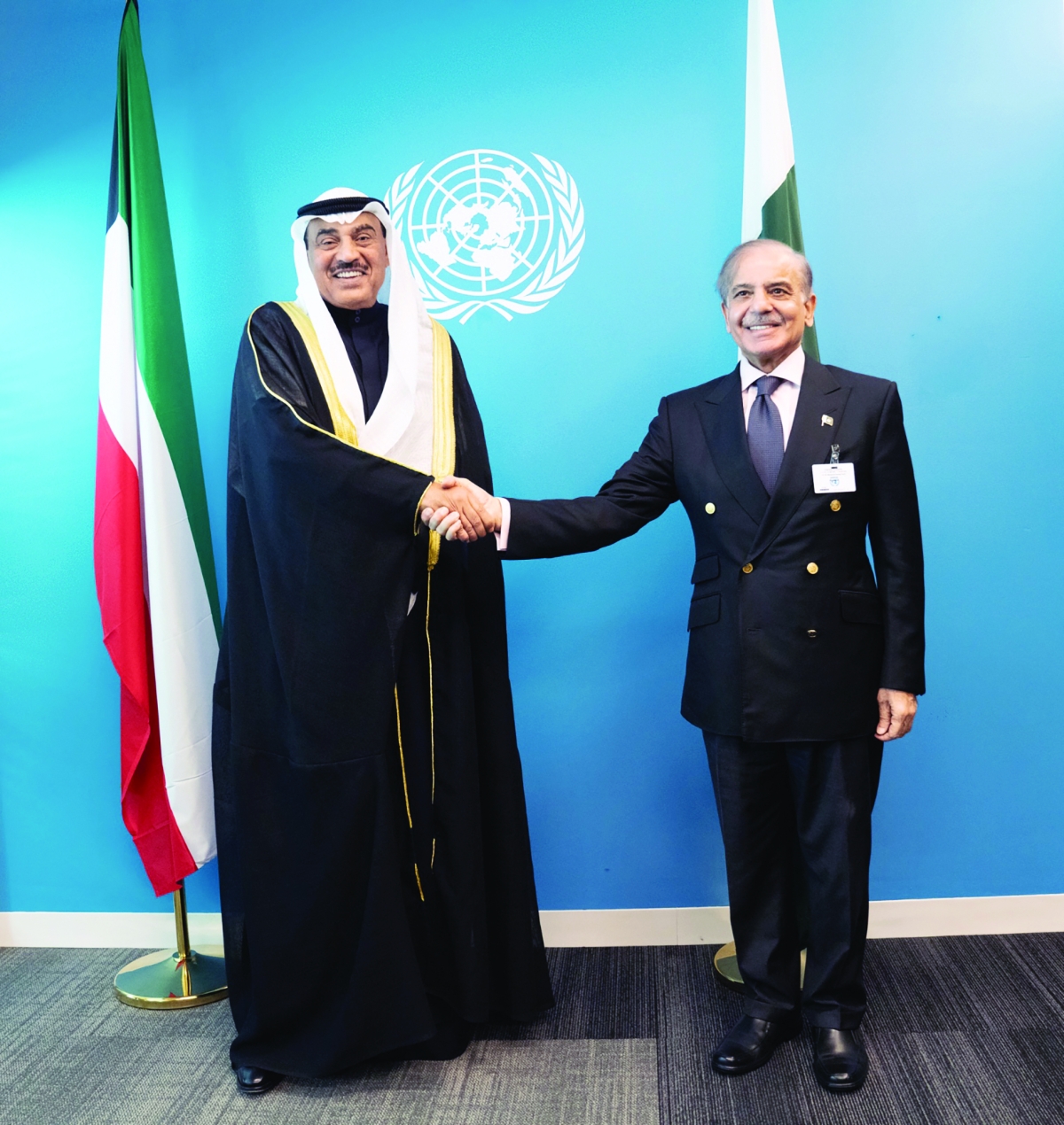 


ممثل الأمير ورئيس وزراء باكستان 