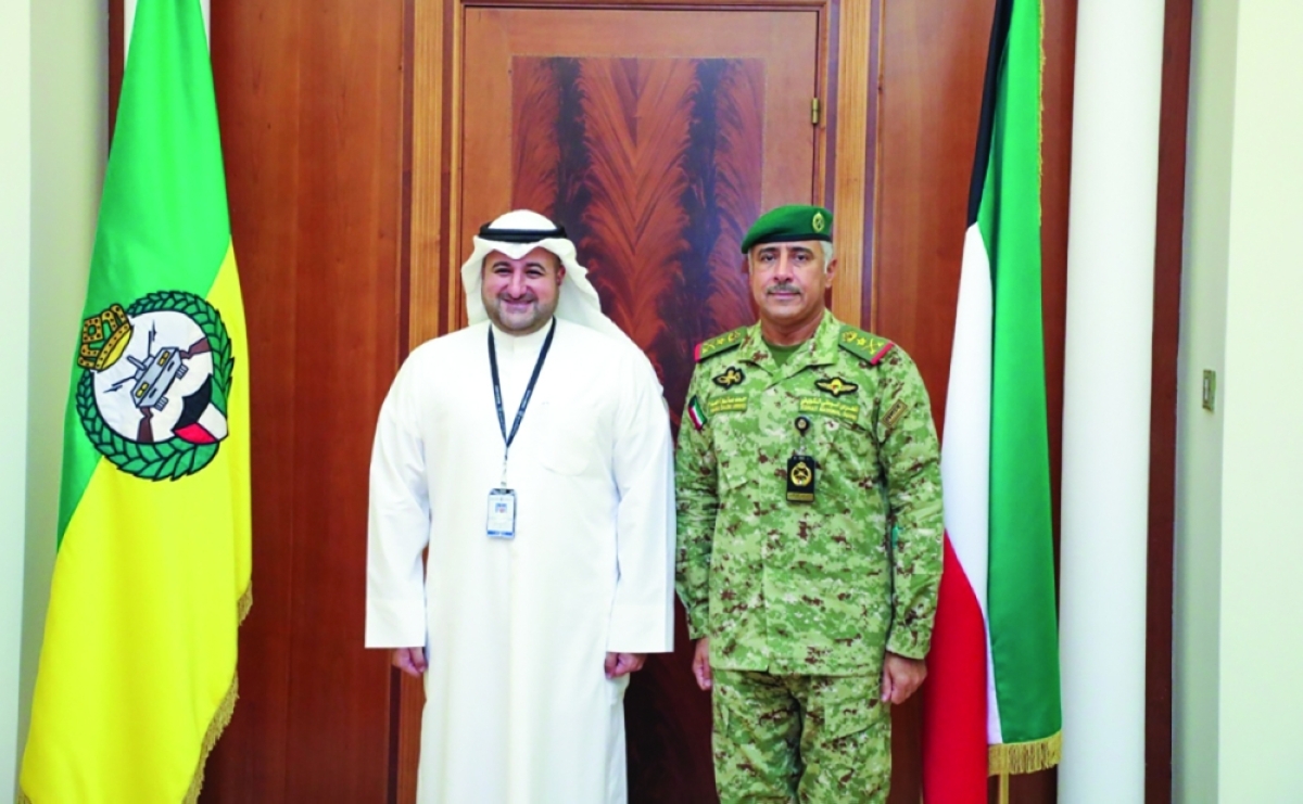 الفريق البرجس مستقبلاً وكيل «الدفاع» 