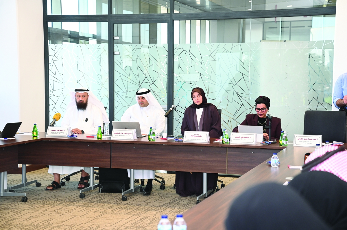 


المتحدثون في الملتقى	 (تصوير نايف العقلة) 