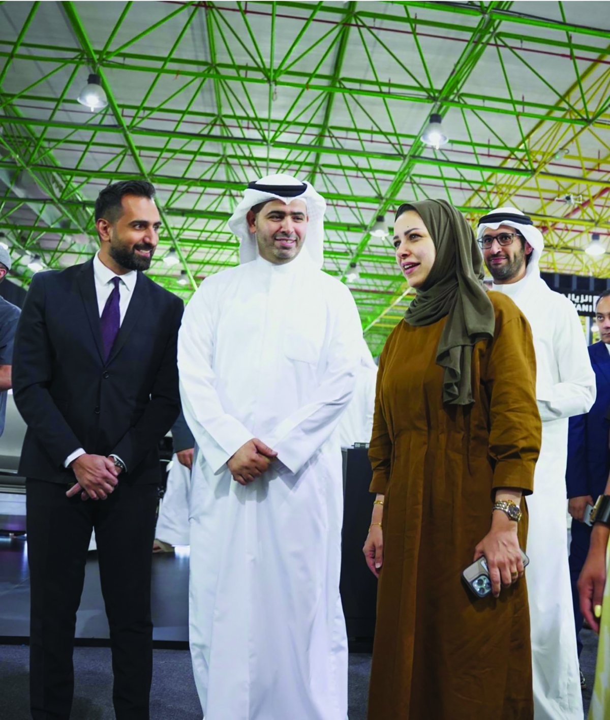 


قياديو الشركة خلال استقبالهم وكيل «التجارة» مروة الجعيدان 