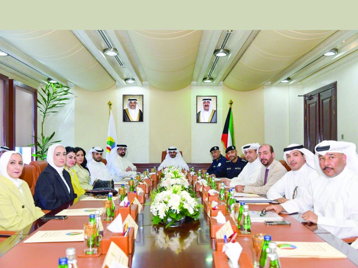 جانب من اجتماع مجلس محافظة حولي