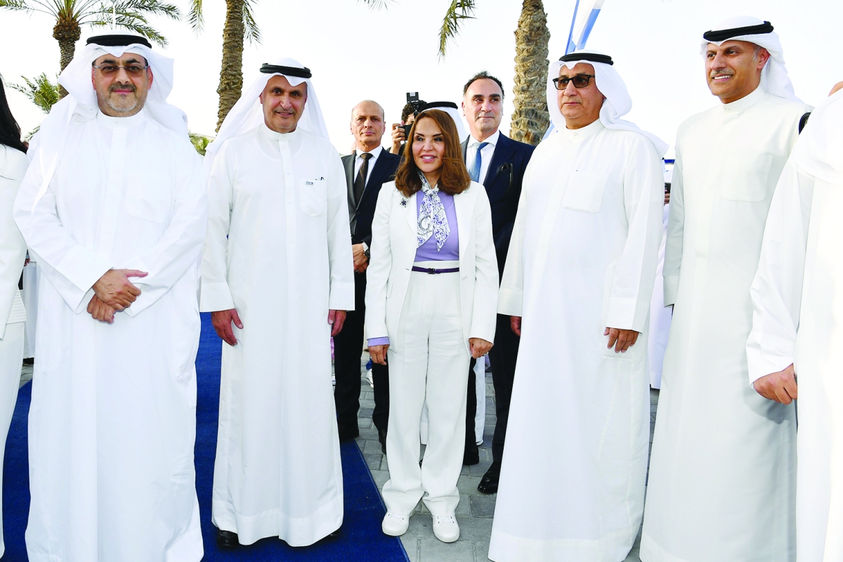 محافظ العاصمة والصقر وشيخة البحر وصلاح الفليج وسليمان المرزوق