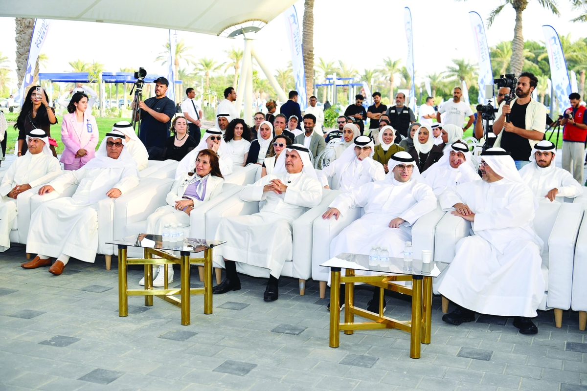 المشاري ومحافظ العاصمة والصقر والإدارة التنفيذية في «الوطني» في مقدم الحضور