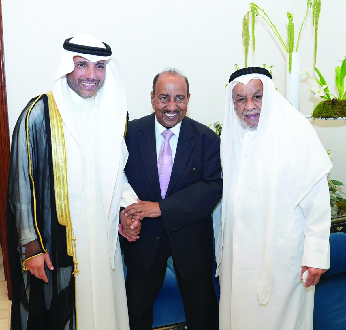 


سلطان الماجد وخالد الحربان ومرزوق الغانم 