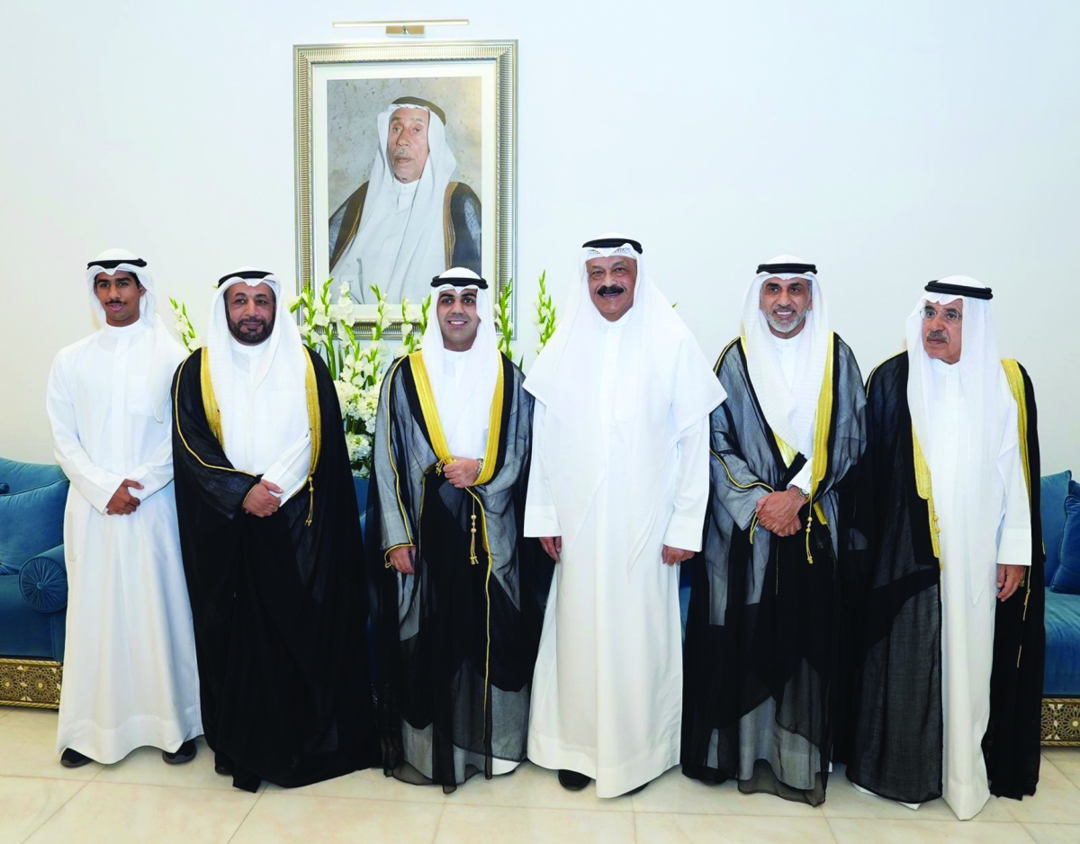 


عبدالعزيز الدخيل قدم التهاني 