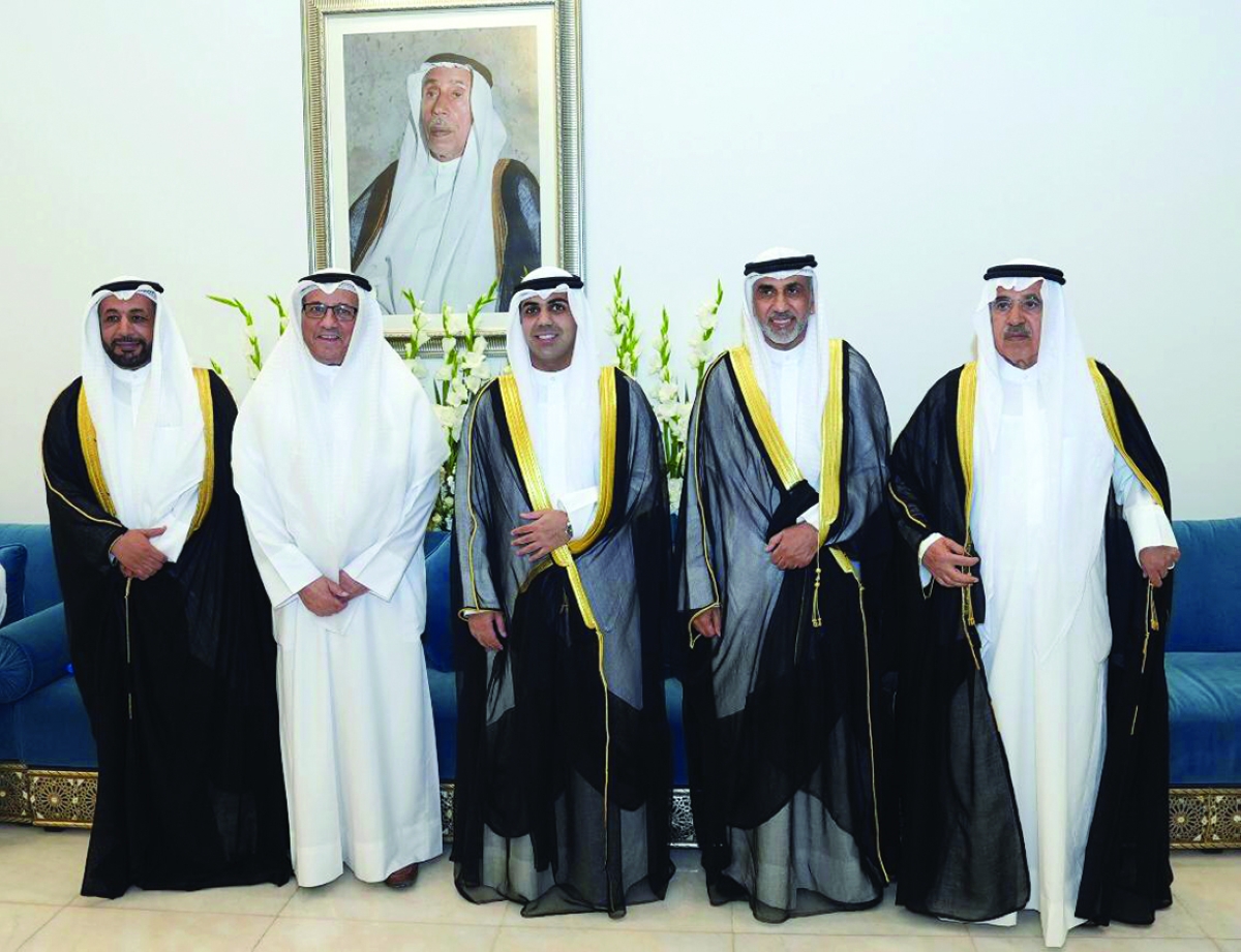 


رئيس مجلس القضاء الدكتور عادل بورسلي مُهنّئاً 