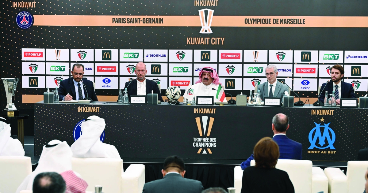 


اليوسف متحدثاً خلال المؤتمر الصحافي		 (تصوير سعود سالم) 