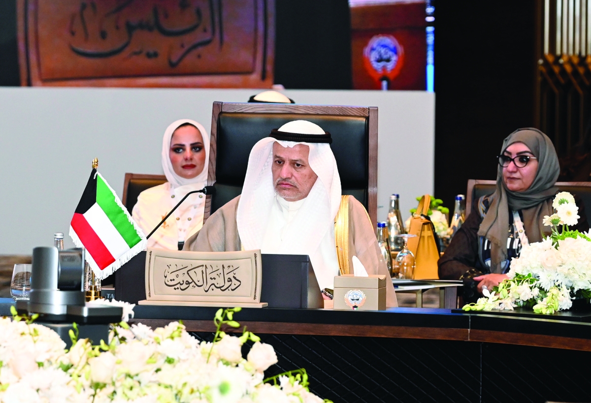 العمر مترئساً اجتماع اللجنة الوزارية الخليجية 