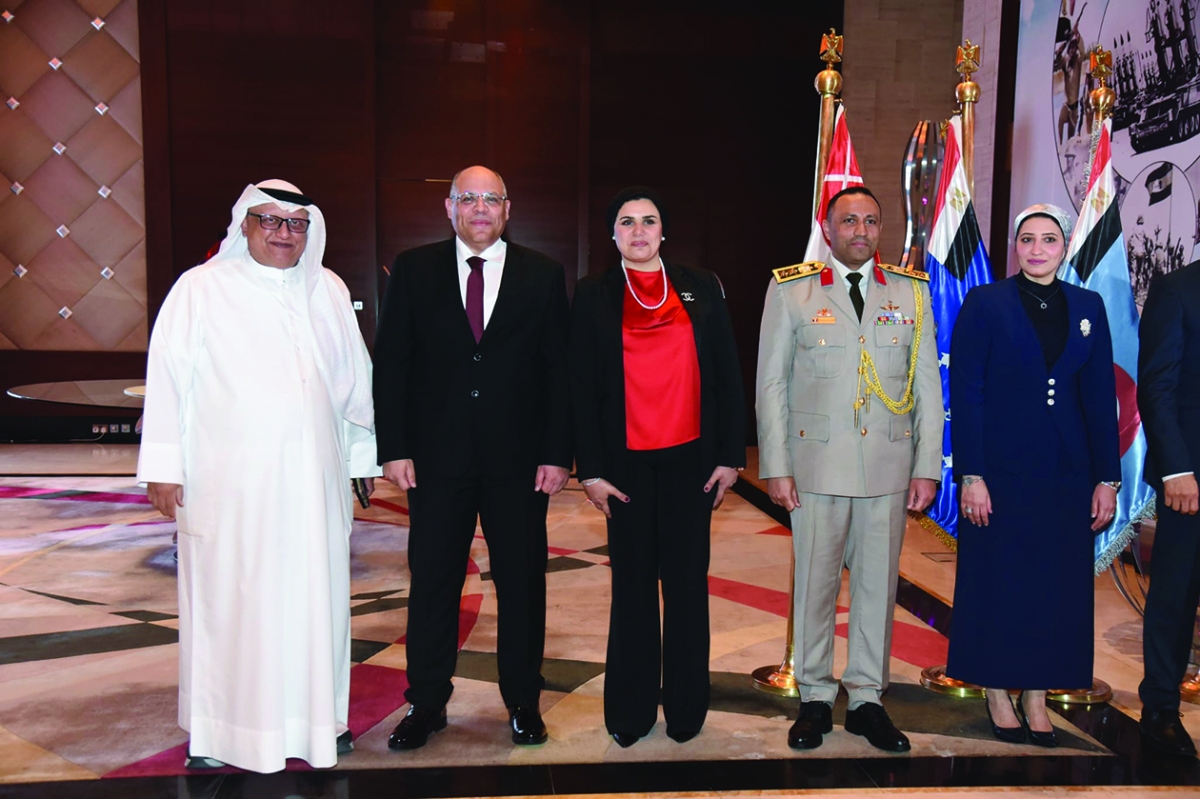 السفير المصري وملحق الدفاع مع الزميل خالد الشرقاوي