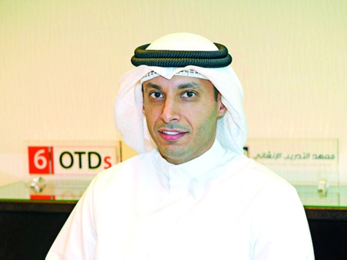 الوكيل المساعد للشؤون التعليمية حمد الحمد