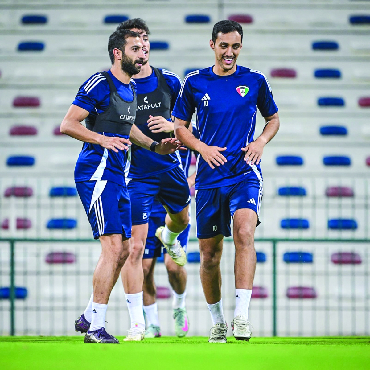 


جانب من مران «الأزرق» في دبي 