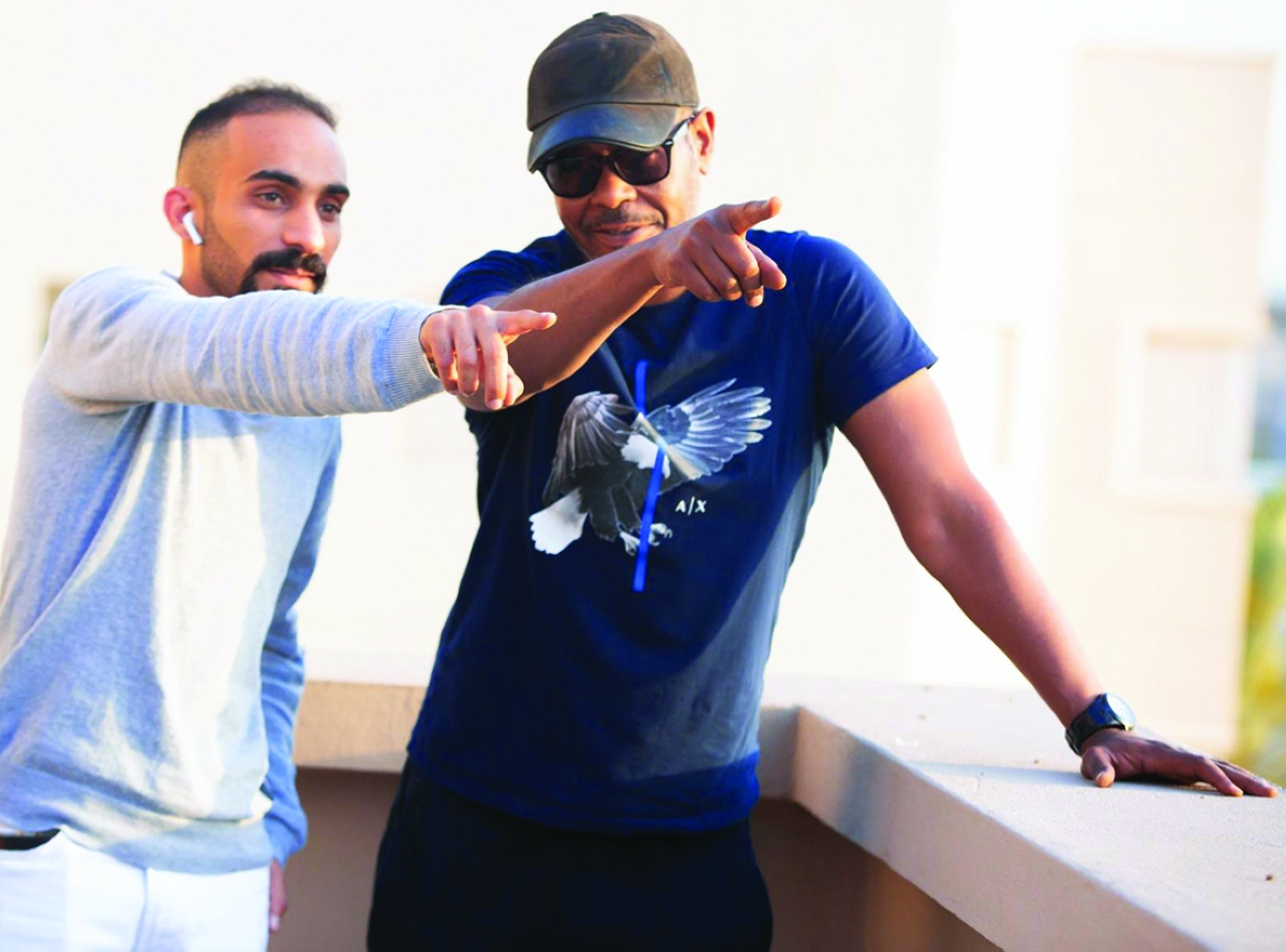 


محسن ملا حسين مع محمد دحّام الشمري 