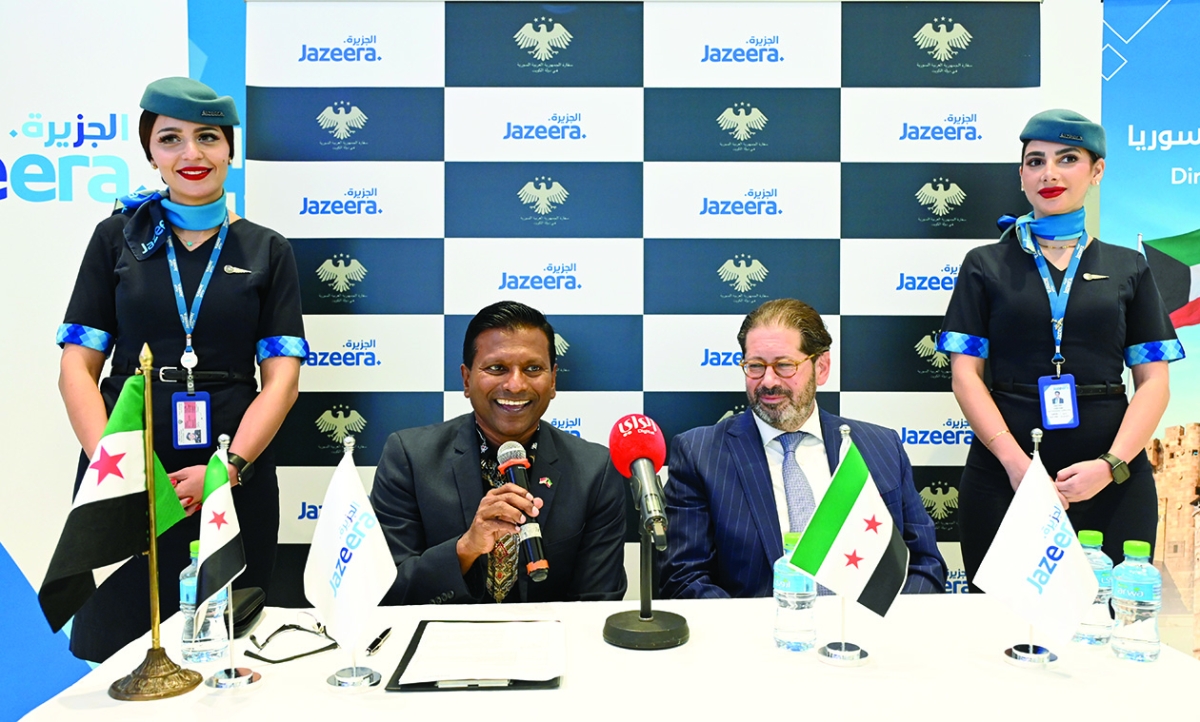 


باسوباثي والمدني خلال المؤتمر الصحافي 