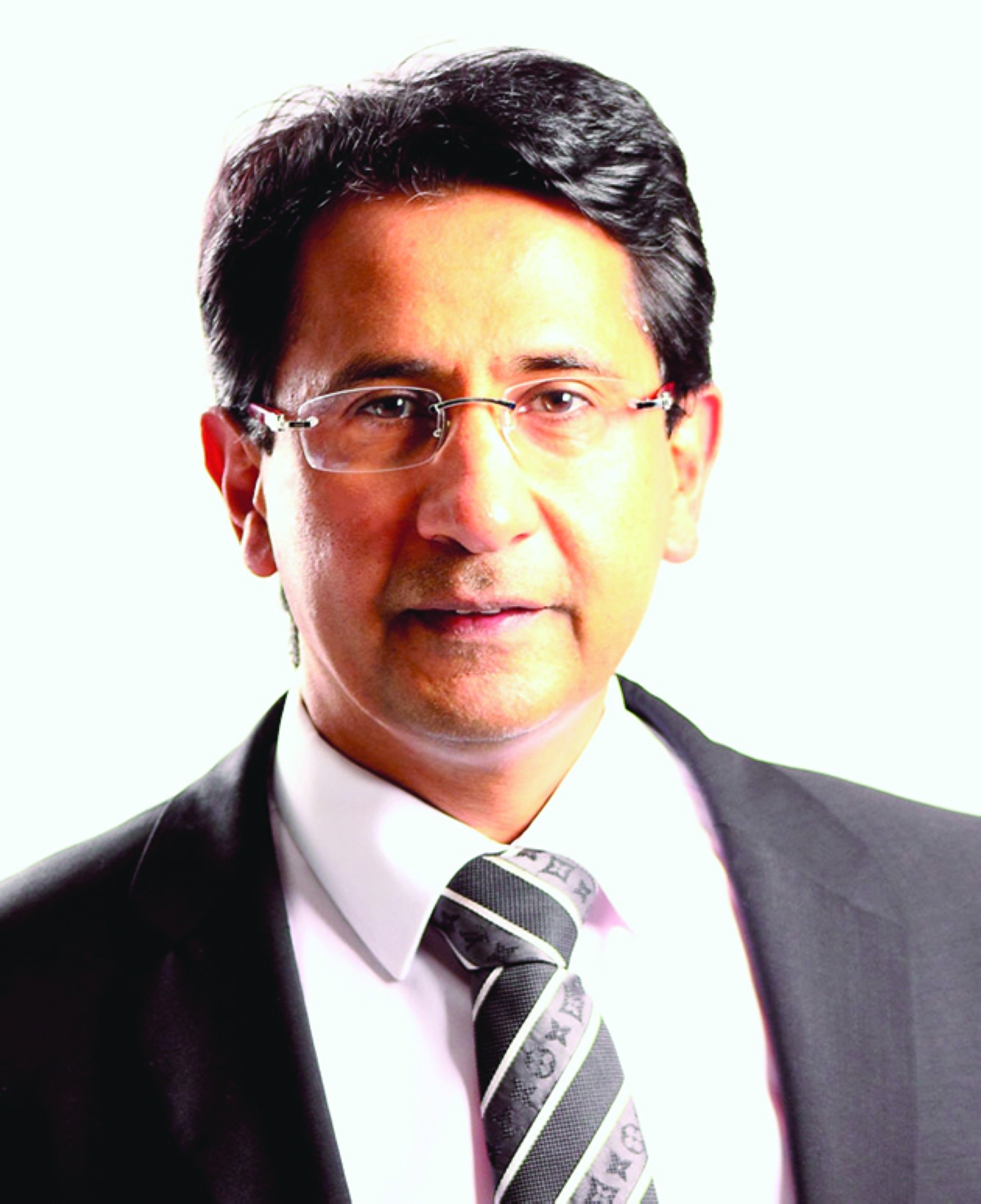 


أحمد الحنيان 