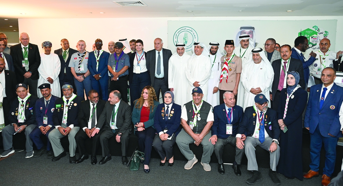 


صورة تذكارية لرواد الكشافة العربية 	(تصوير سعود سالم) 