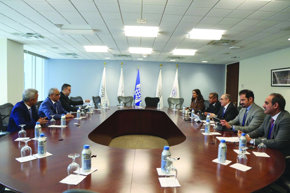 


وليد البحر مترئساً وفد «الصندوق» في أحد الاجتماعات 