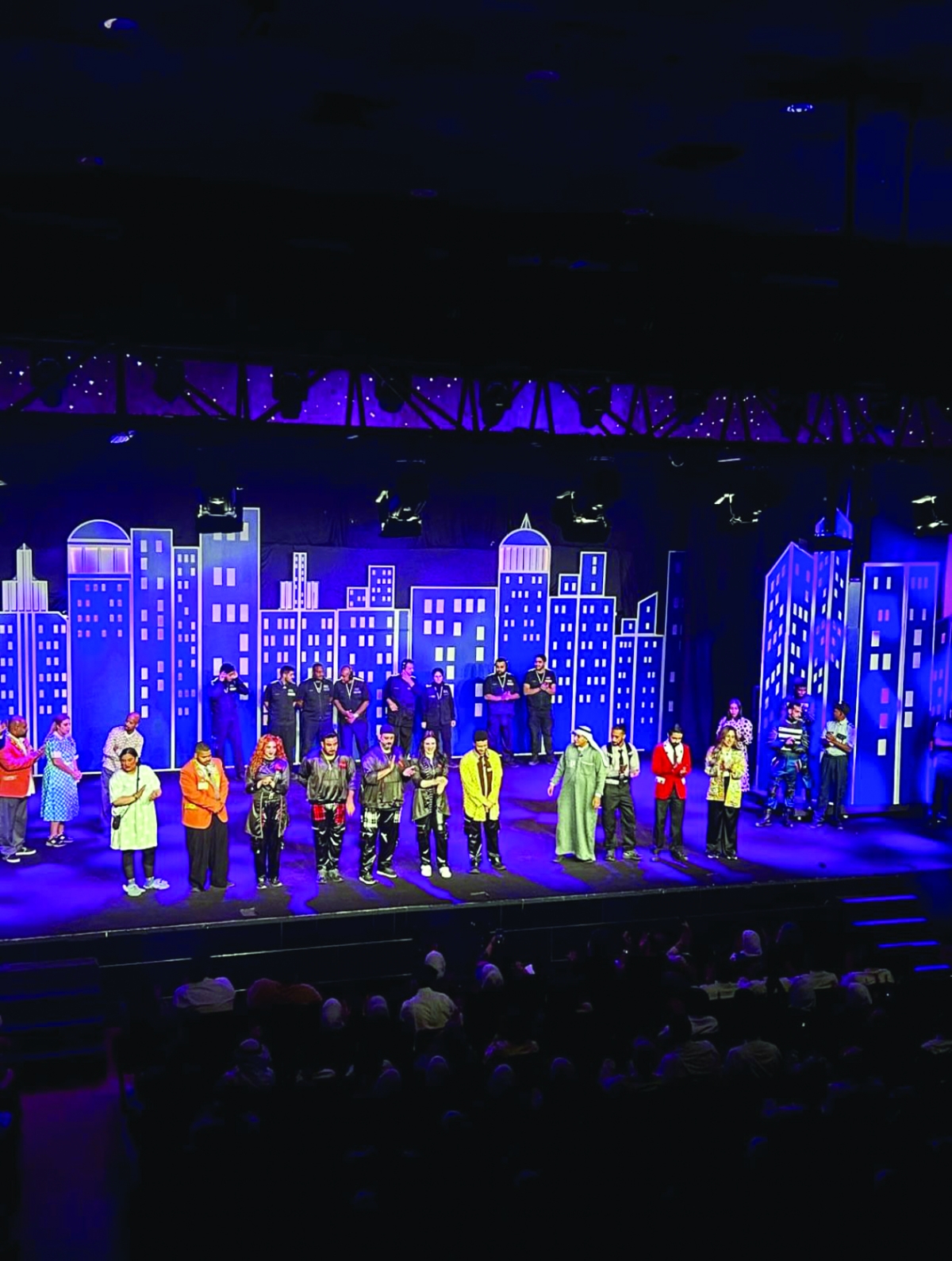 من العرض المسرحي