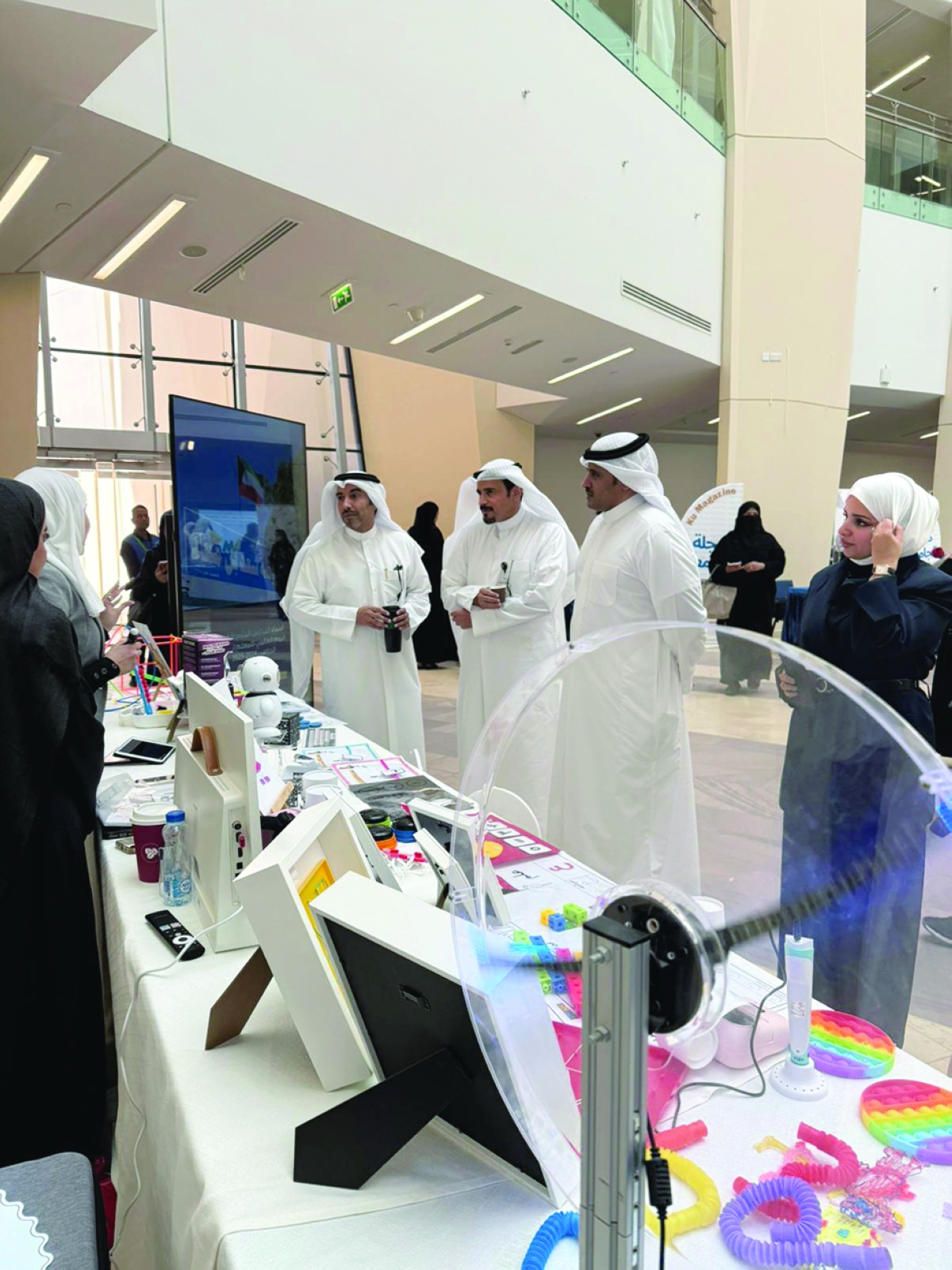 جولة في المعرض