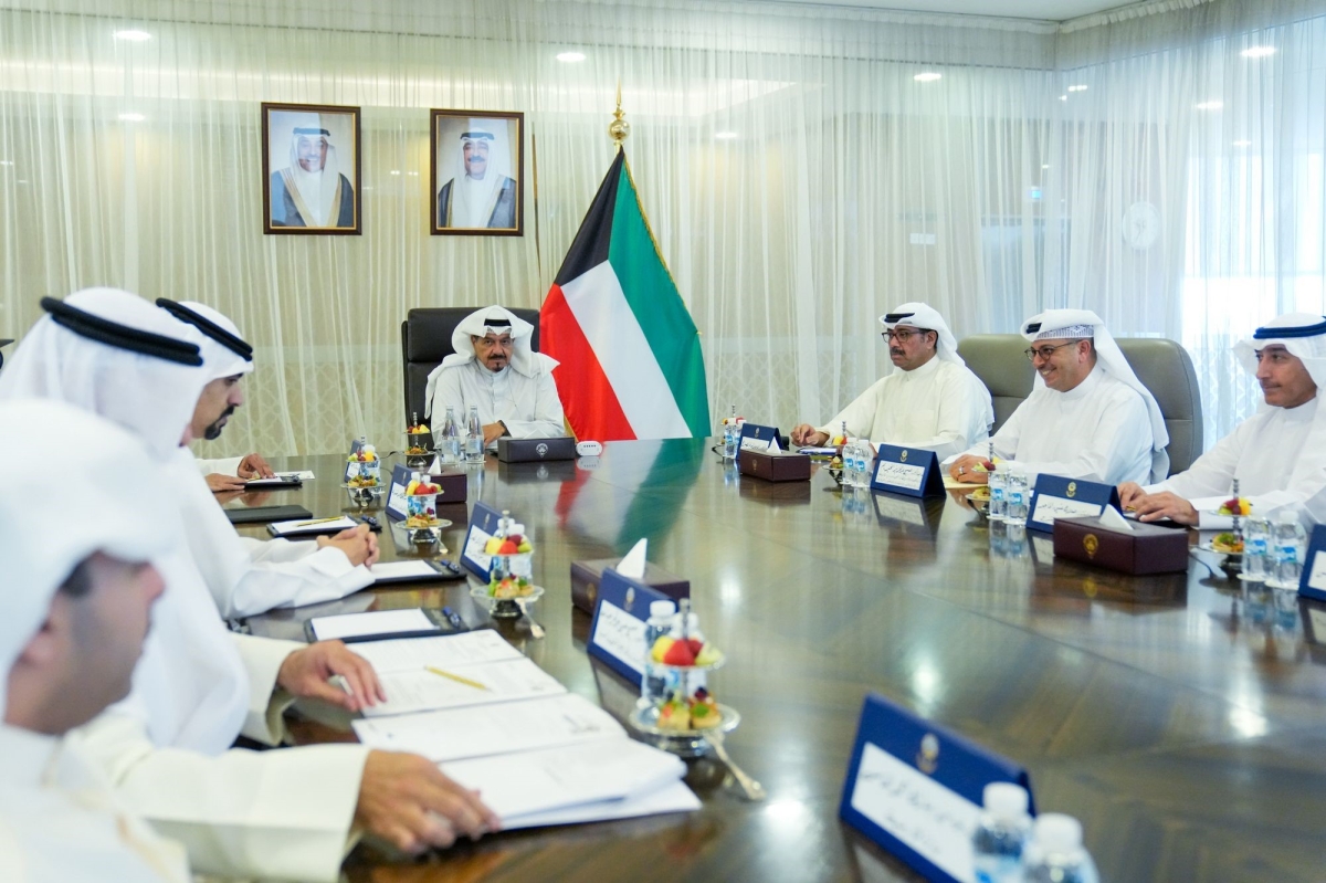 سمو رئيس مجلس الوزراء مترئساً الاجتماع الـ32 للجنة الوزارية لمتابعة المشاريع التنموية الكبرى 