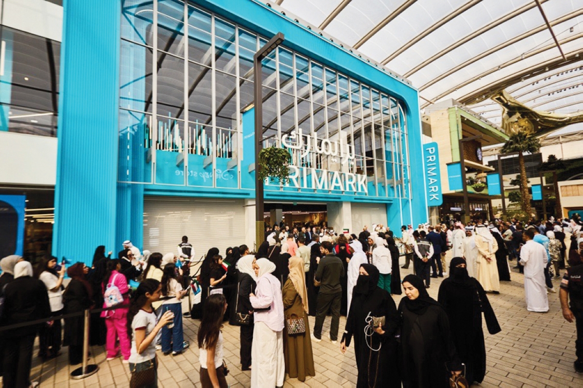 إقبال كبير من العملاء