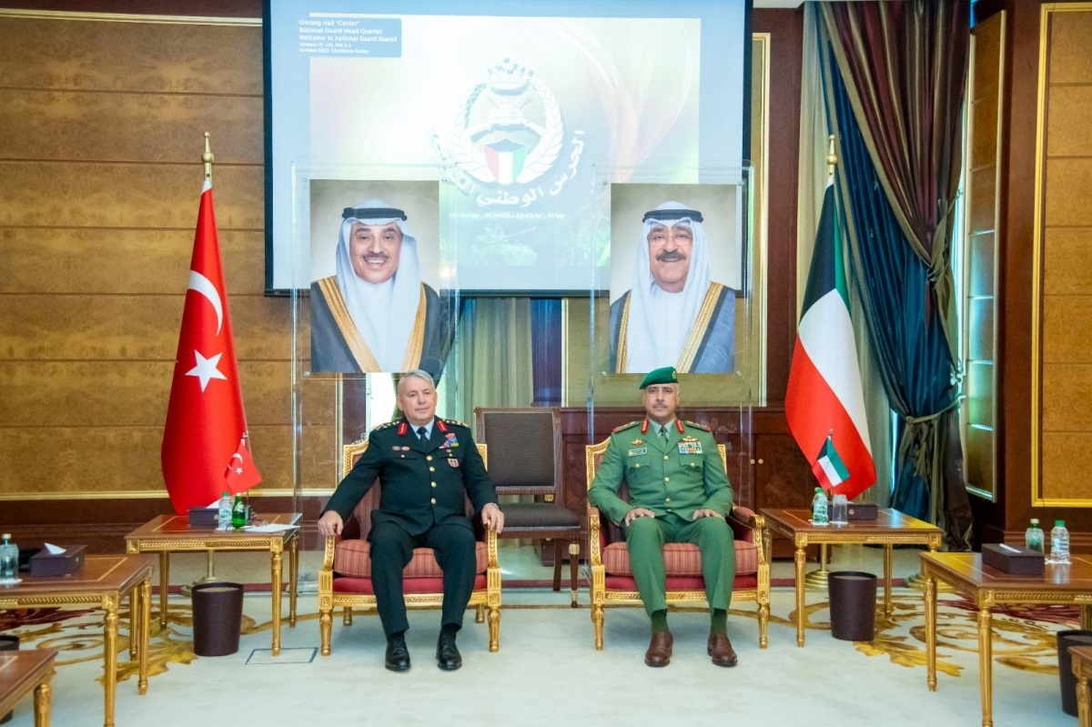 وكيل الحرس لدى استقباله نائب القائد العام لقوات الدرك التركية