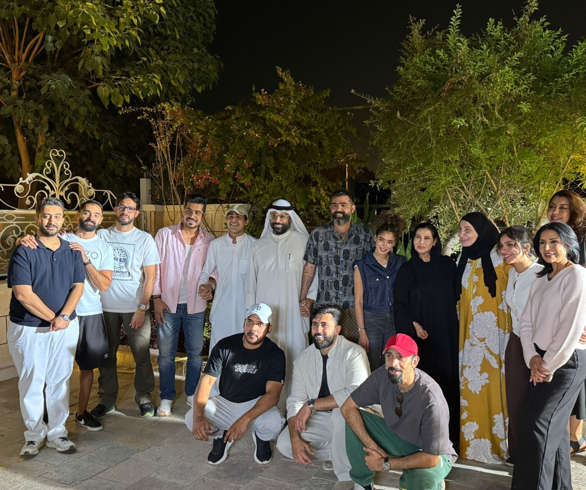 لقطة جماعية لفريق عمل «سكنهم مساكنهم»