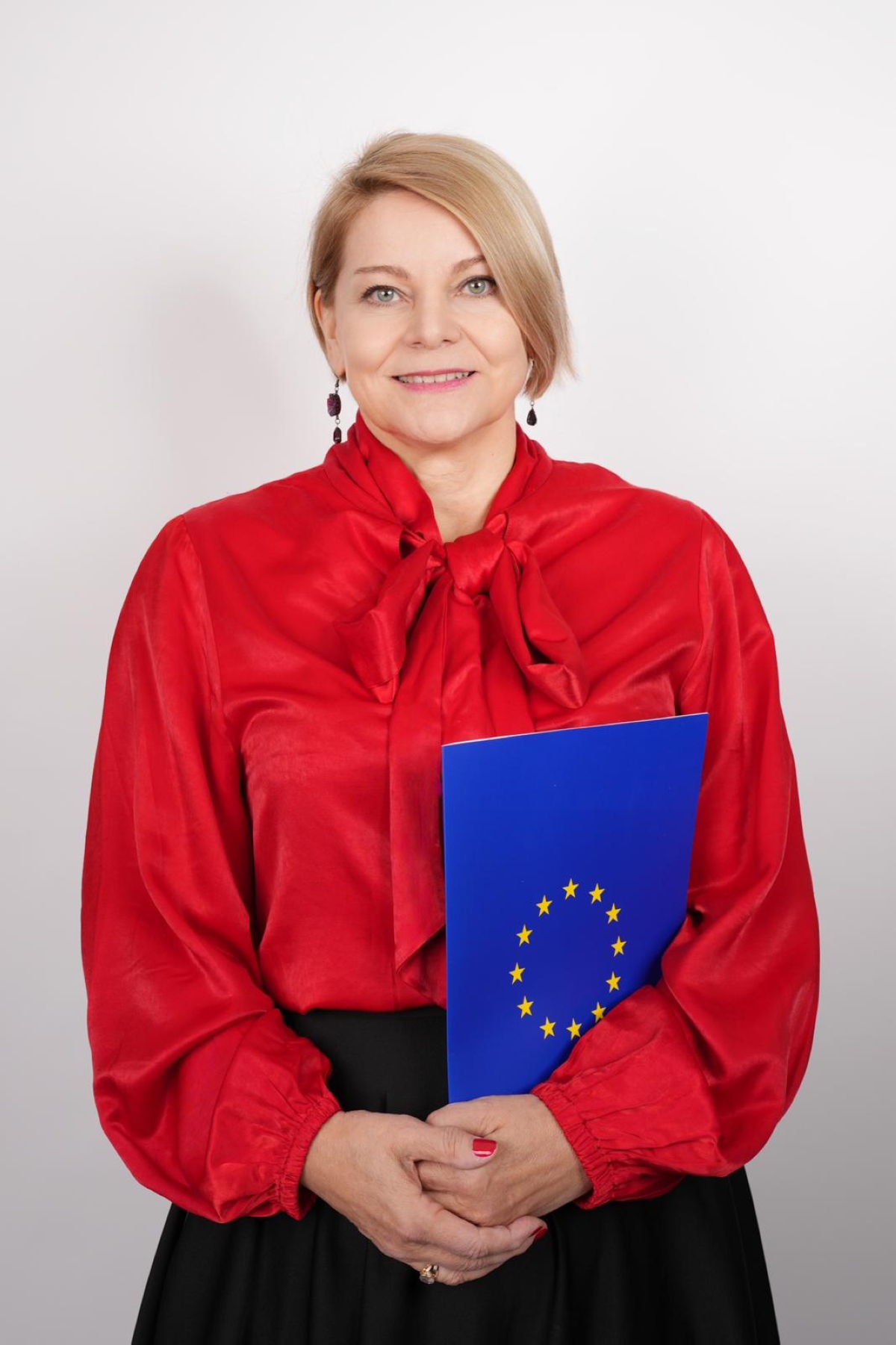 سفيرة الاتحاد الأوروبي لدى البلاد آن كويستينن