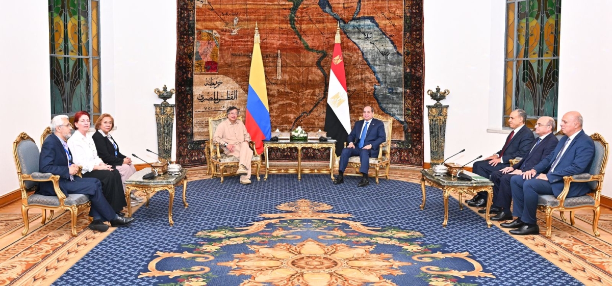 السيسي مُستقبلاً غوستافو بيترو