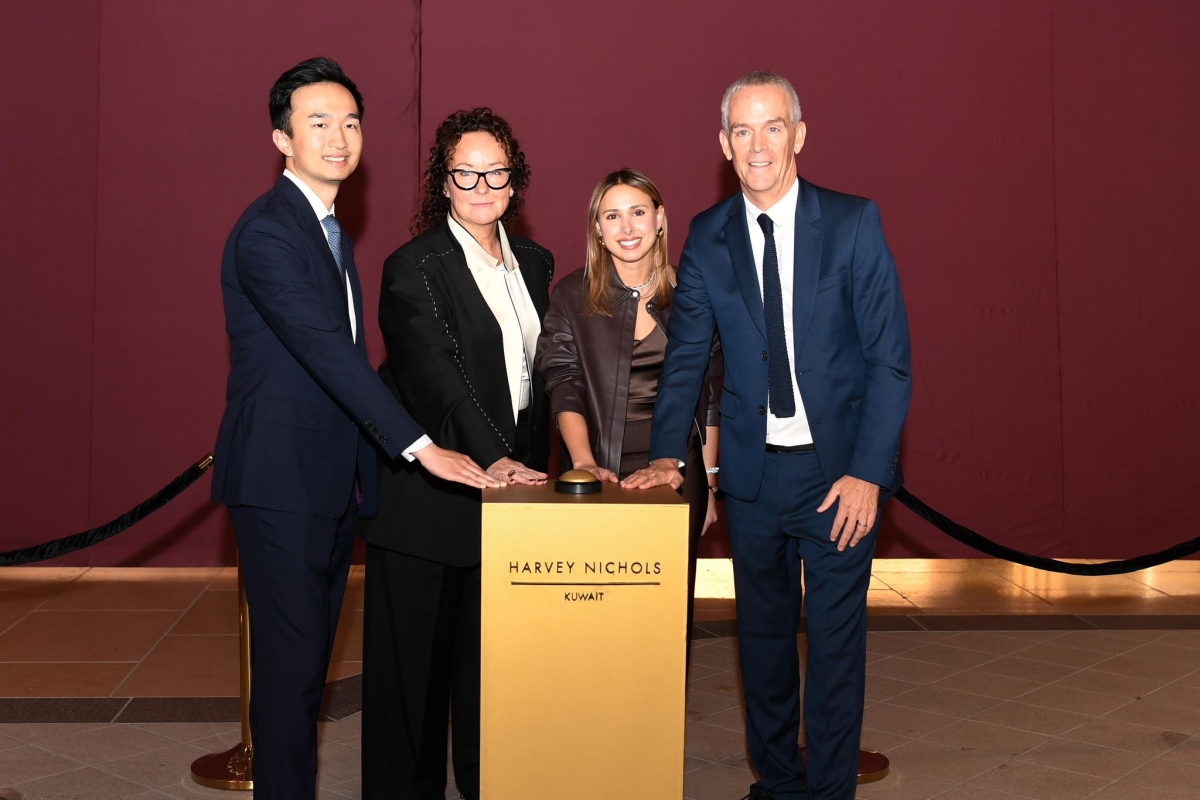 لحظة الكشف عن الواجهة