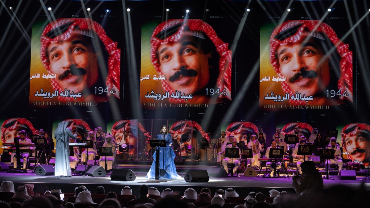 رولان تشدو بأغنية لعبدالله الرويشد