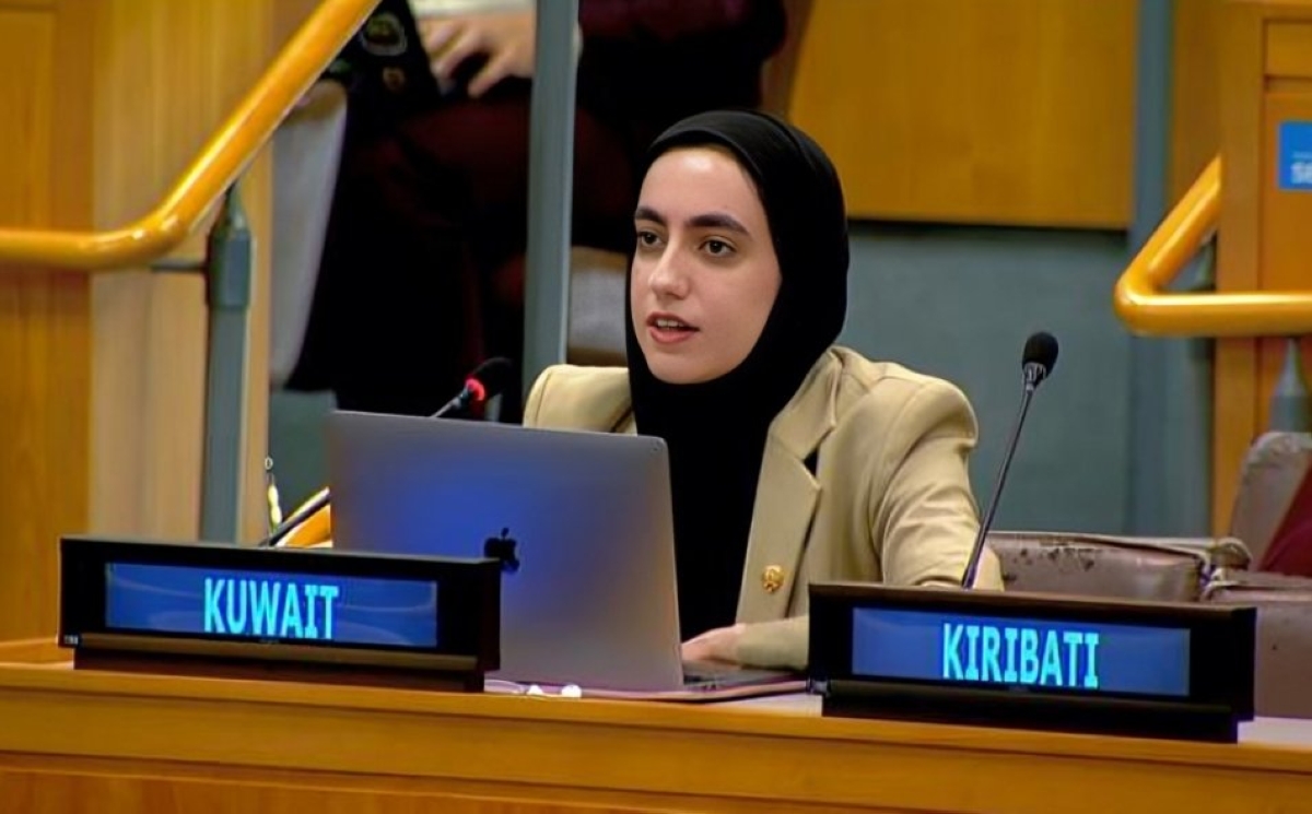 مريم منصوري 