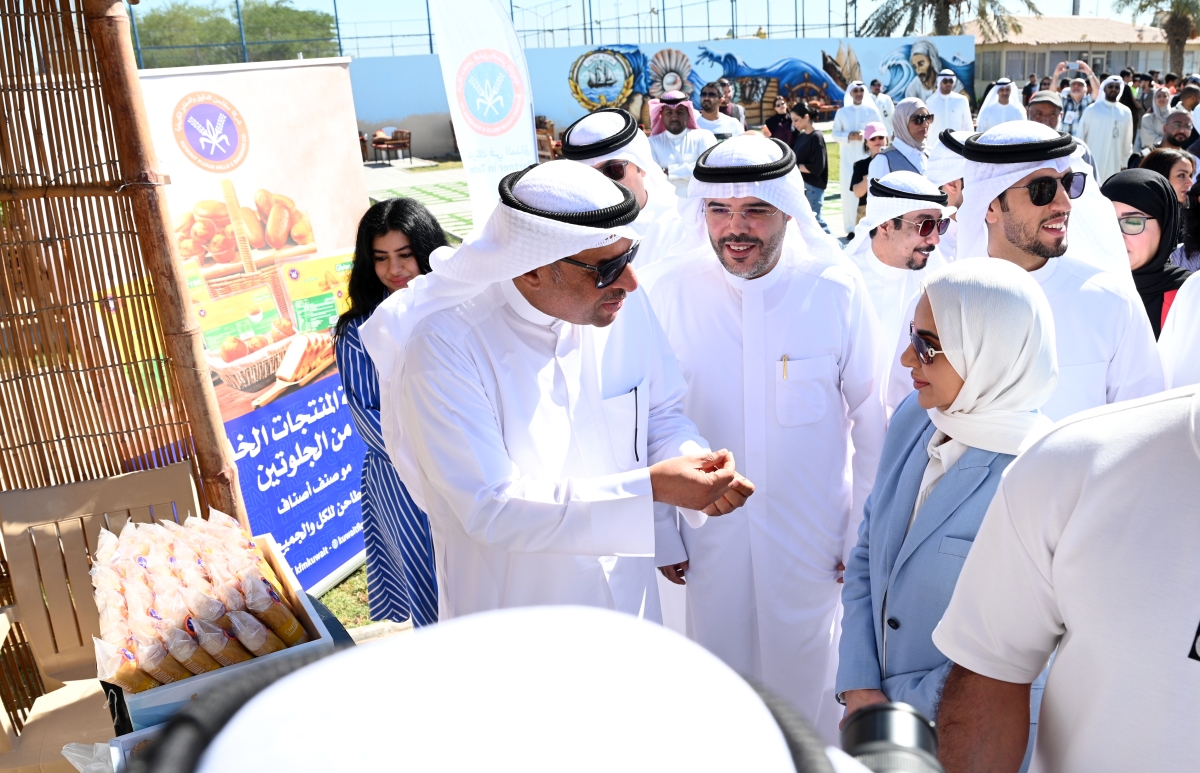  الحويلة والعجمي وعدد من المشاركين في الحملة