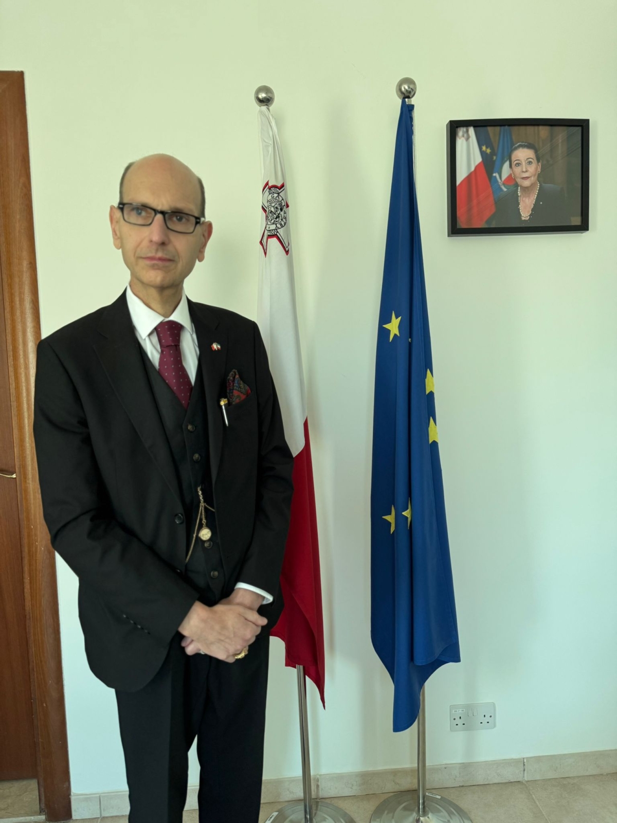  سفير مالطا جورج زاميت