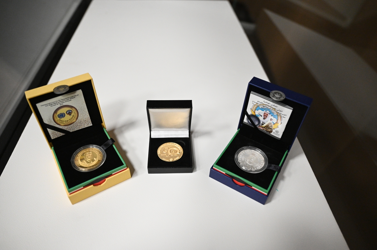 نماذج من العملات المعدنية القديمة