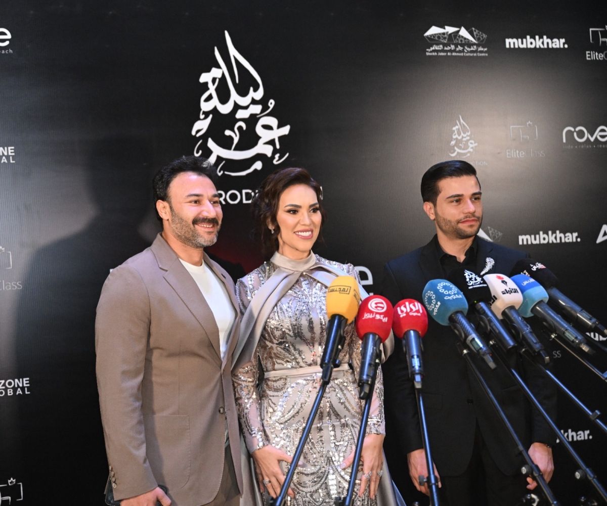 مي فاروق متوسطة عبدالعزيز الزيدي وزوجها محمد العمروسي