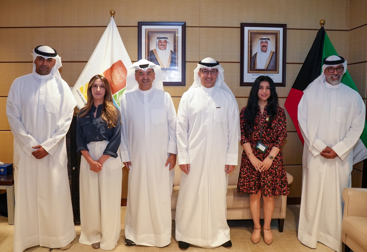 الغربللي وبهبهاني يتوسطان مسؤولي «زين» والبيئة