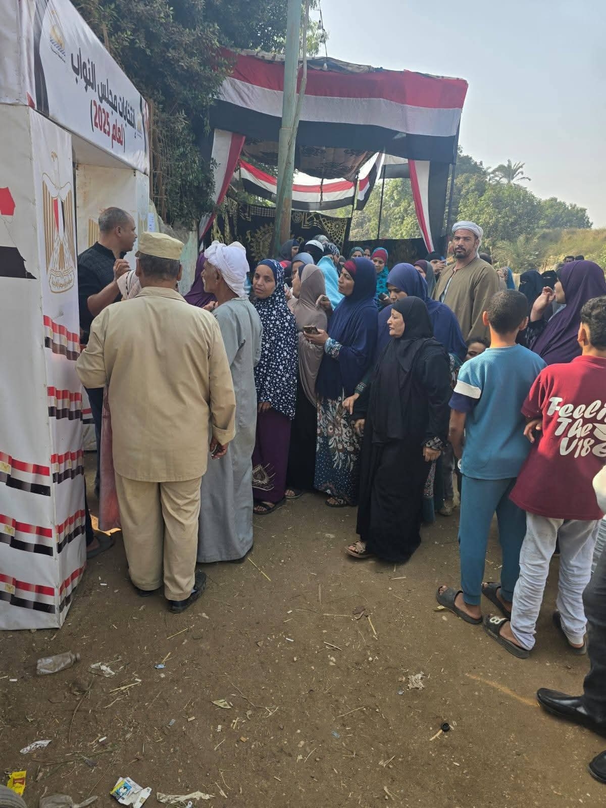 إقبال من النساء وكبار السن على الانتخابات